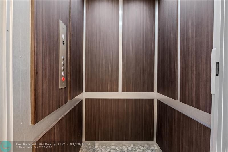 Private elevator