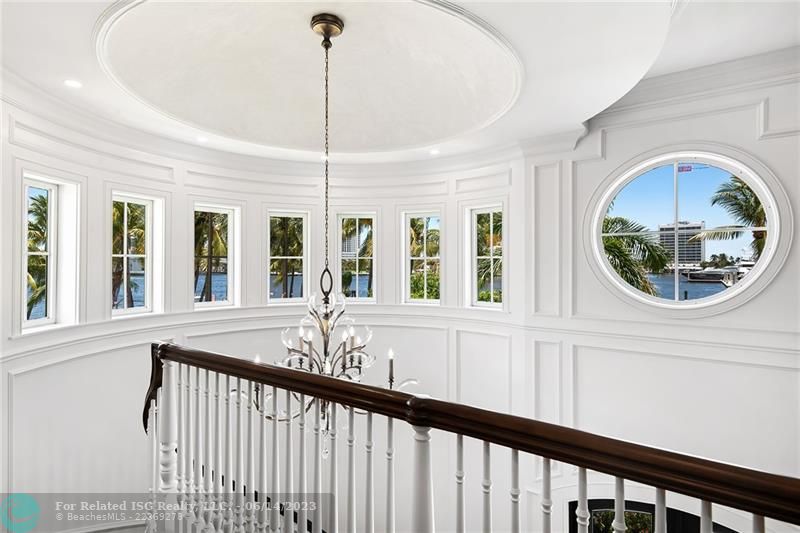 Custom Dome Vaulted Ceiling with Intracoastal Views!