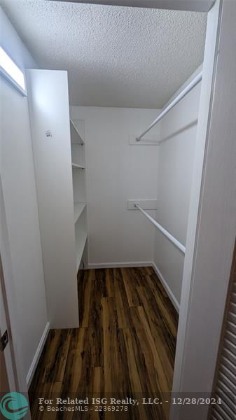 primary bedroom walk in closet.