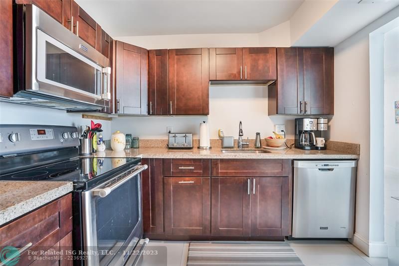 Beautifully updated kitchen