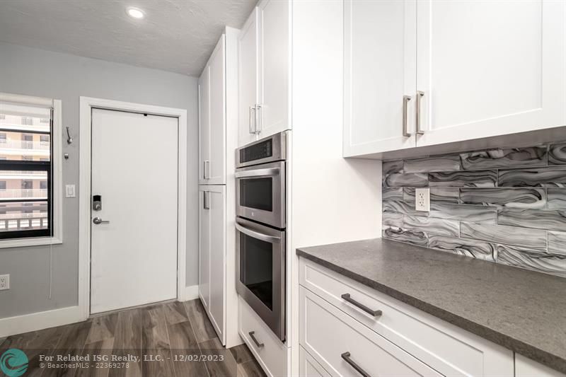 Wet Bar with Wine Coolers and Ice Machine