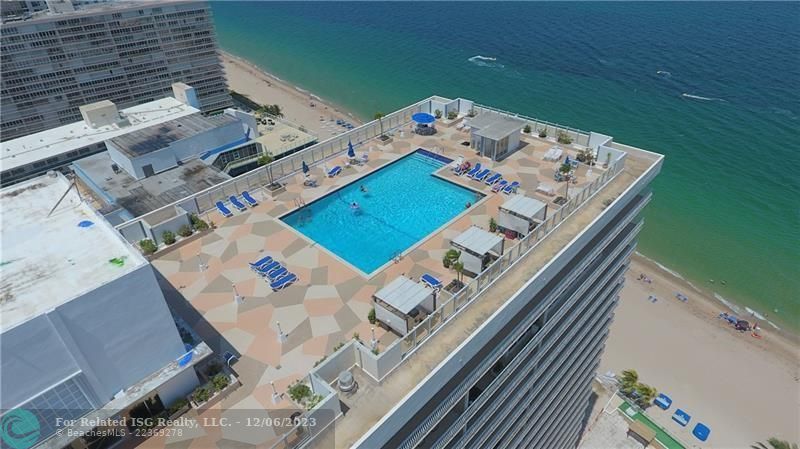 Rooftop Pool Before Renovation