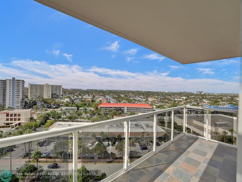 Large Balcony with Spectacular City and Sunset Views