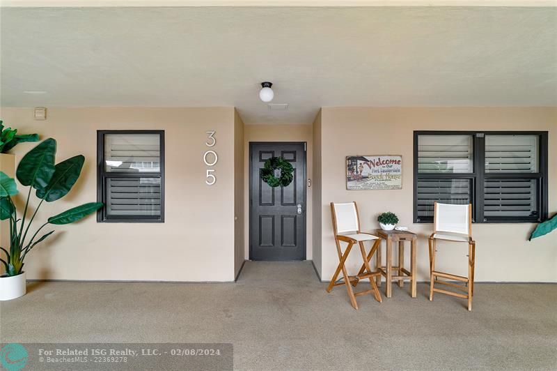 Townhouse/Condo entrance