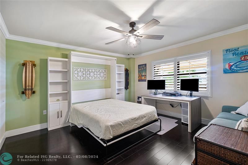 1st level bedroom with Murphy Bed & Full Bath