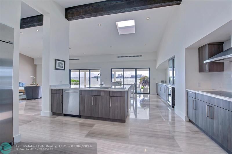 Kitchen with incredible VIEWS