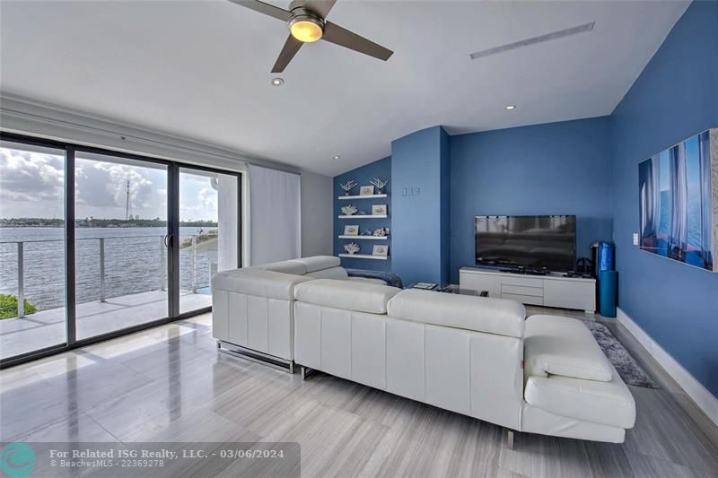 Primary Bedroom lounging area and balcony