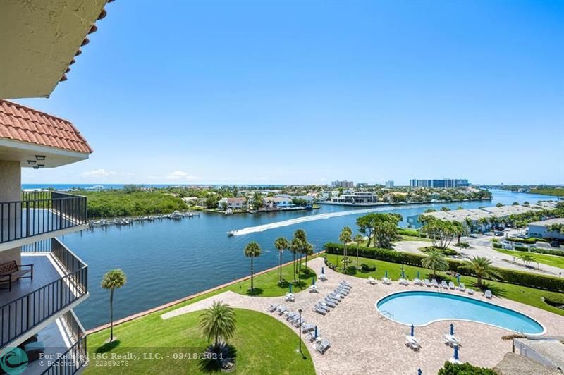 Pool Area, Intracoastal