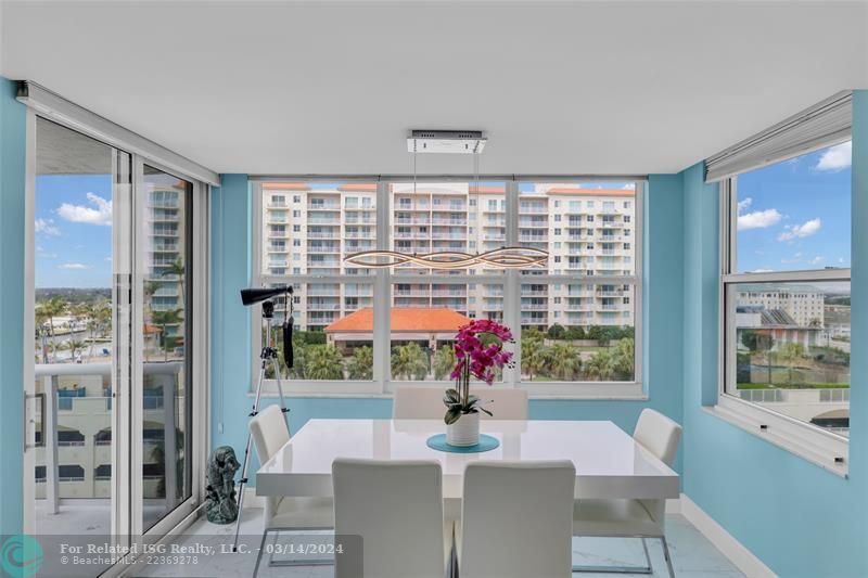 Multiple windows - fabulous Intracoastal and North and South City Skyline Views