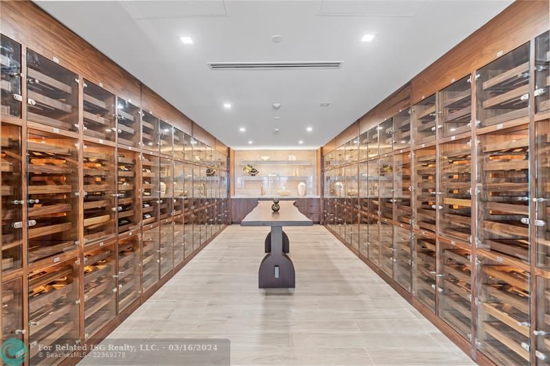 PRIVATE WINE LOCKER STORAGE