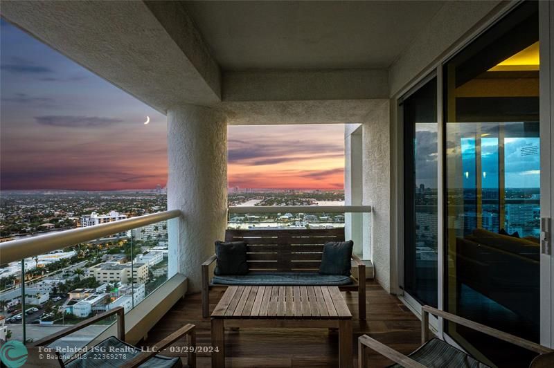 Southwest Terrace has Intracoastal & City Views