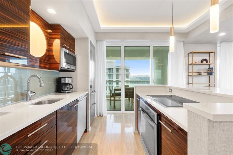 Kitchen with full size oven