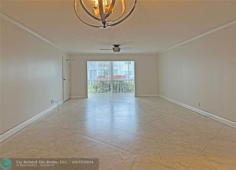 Enclosed porch=xtra space. Impact glass & screen