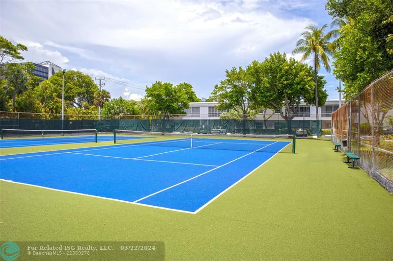 6 Tennis courts near 3 pools and Rec centers