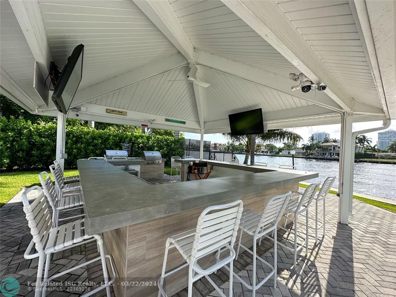 BBQs and Bar on the Intracoastal