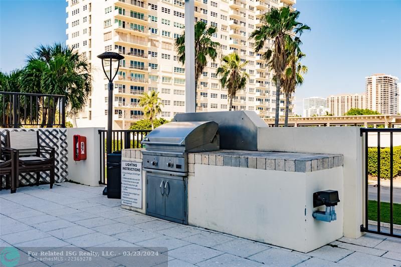 BBQ area at the pool