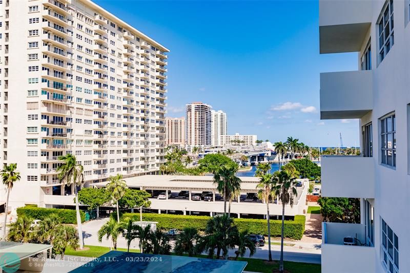 Ocean and Intracostal views