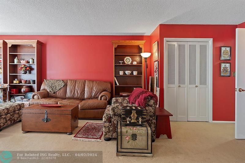 Guest Bedroom/Den/Library/Office Space