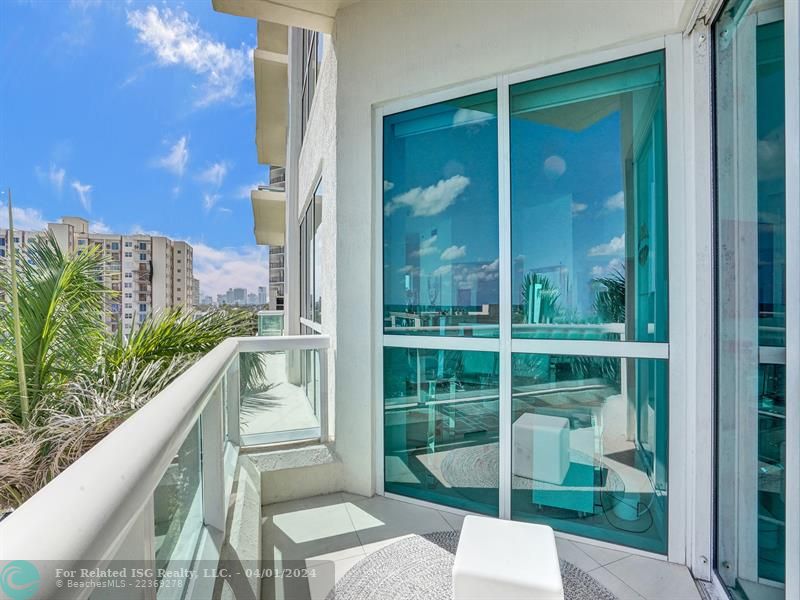 Master Bedroom Private terrace