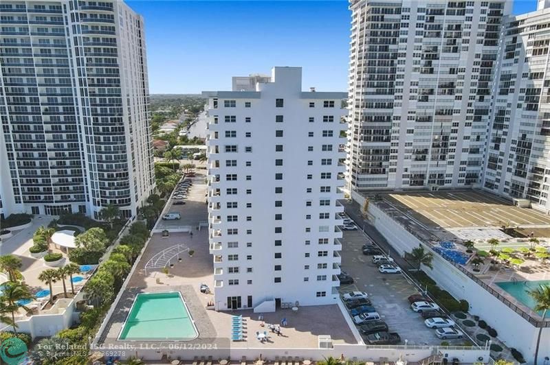 Condo Ocean Front living at it's Best