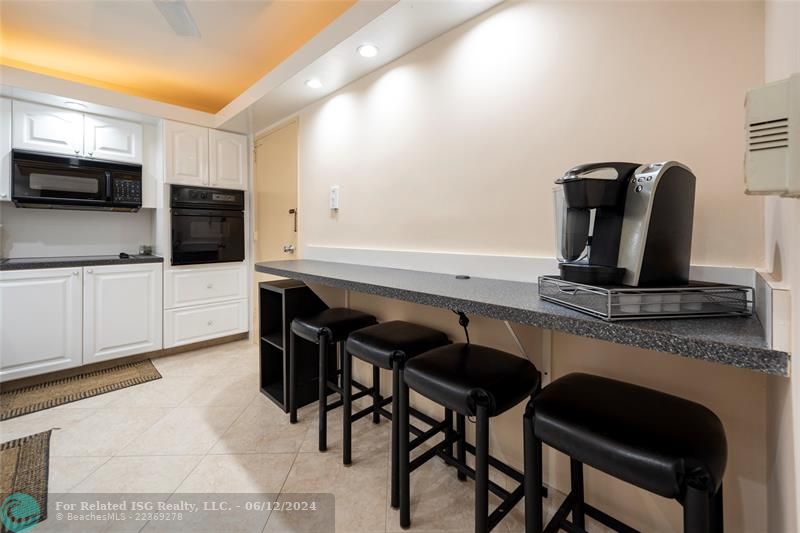 Breakfast/Coffee Bar area in Kitchen