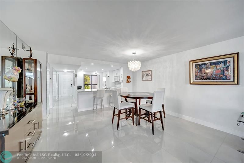 Dining Room & Open Kitchen Counter