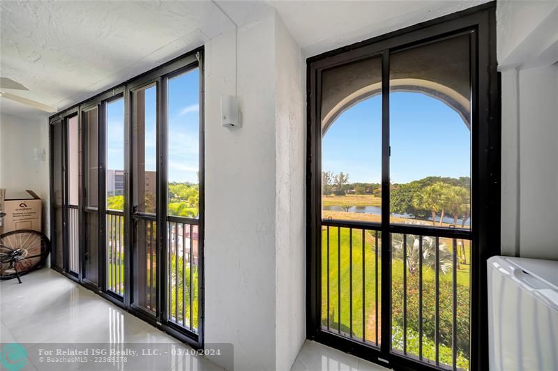 Spectacular Screened Balcony View