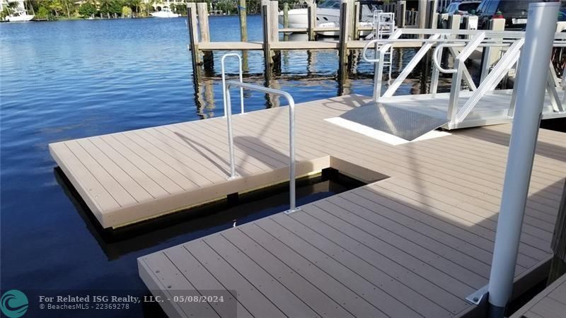 FLoating Paddle board Dock