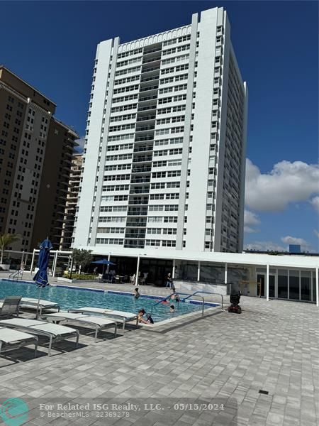 La Mer Condominium