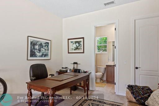 4th bedroom with bath in casita