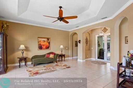 entrance to front door into living room