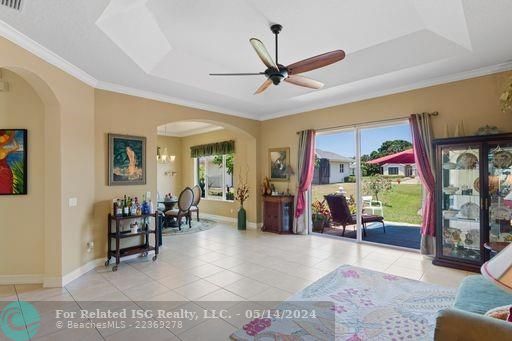 Living room into dining room - views of lake