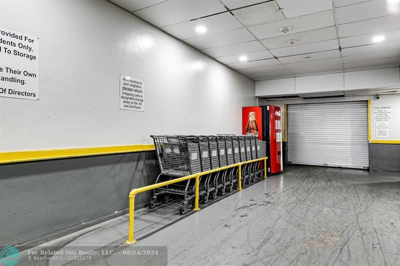 Shopping carts and vending machine