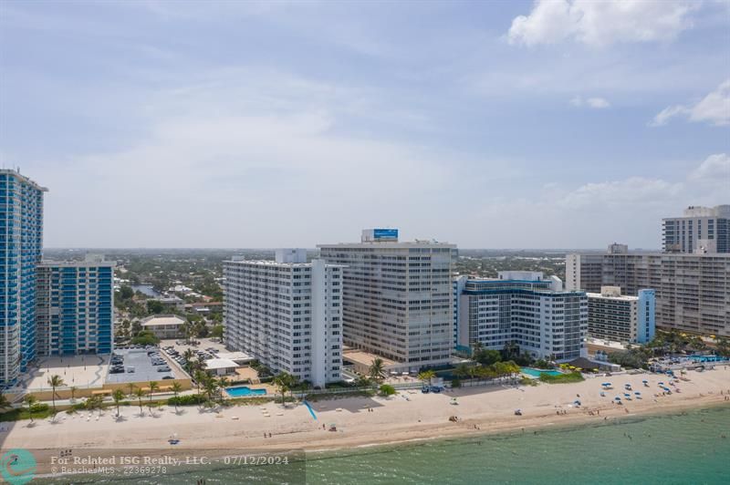 Ocean Summit at the Galt Mile beach