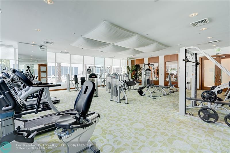 Full fitness center