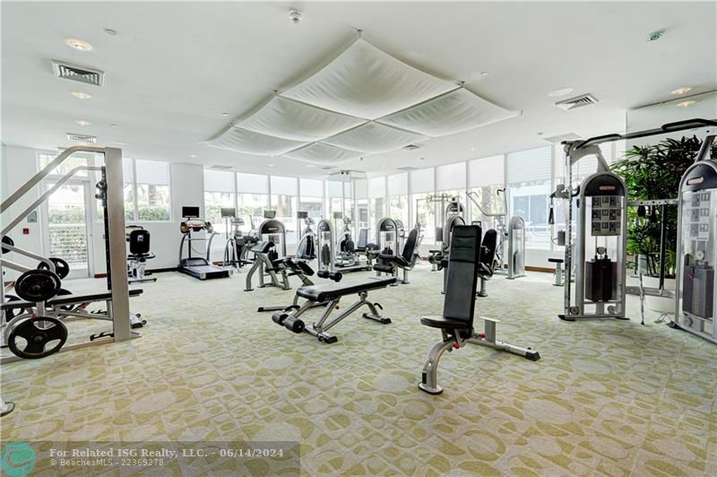 Full fitness center