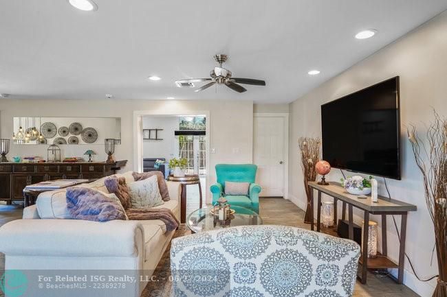 Ceiling fan and recessed lighting