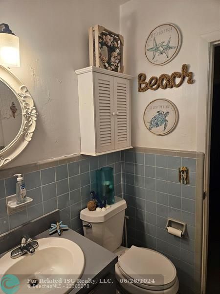 Guest Bathroom