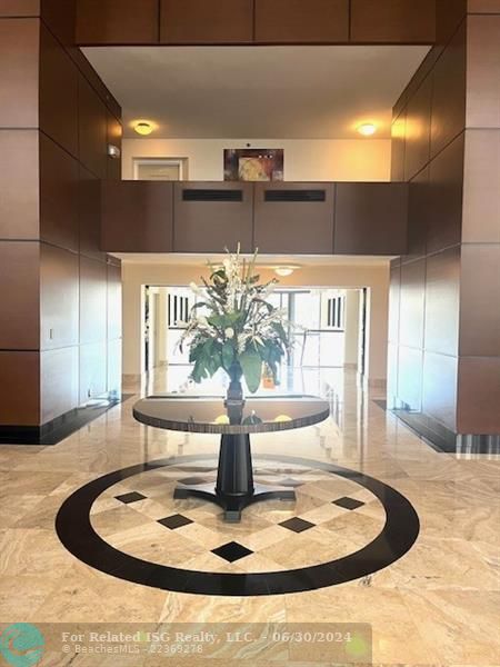 2 story formal lobby