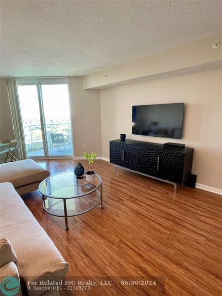 Granite counters, stainless appliances.  Room for a breakfast table.