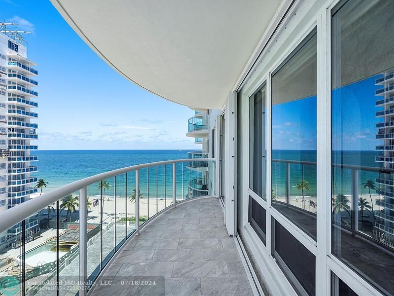 BALCONY OCEAN VIEWS