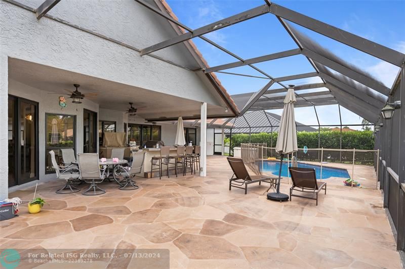 Outdoor Kitchen