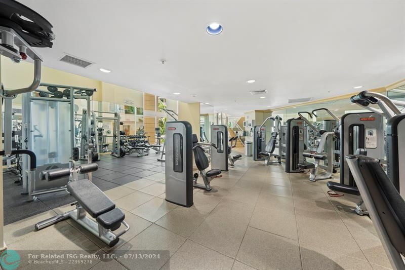 Fitness Ctr has locker rooms with Showers on 2nd level