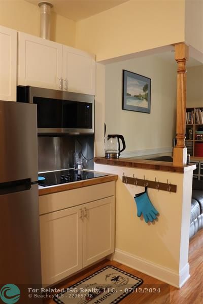 Guest house bathroom