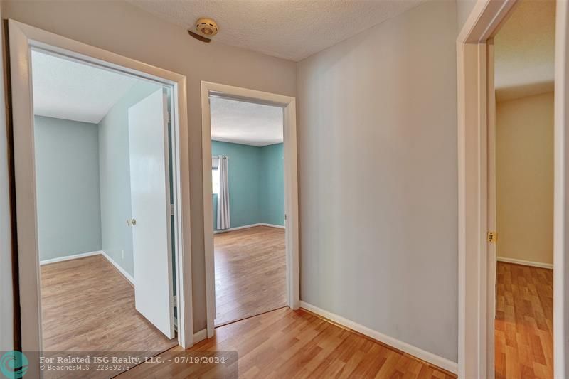 Spacious family kitchen for entertaining!