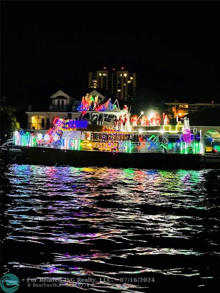 Holiday Boat Parade from marina walkway