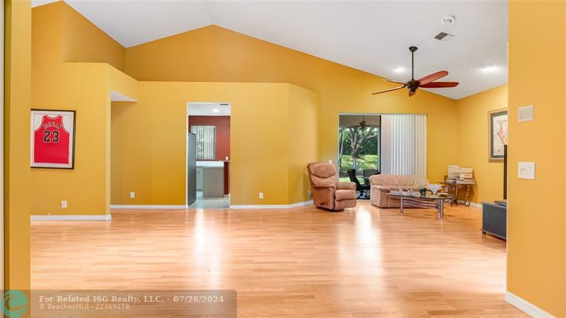 Living room open light & bright