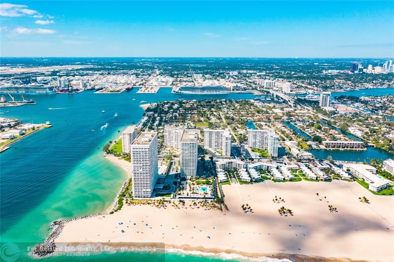 Aerial View of Atlantic Towers and Luxurious Surroundings neighborhood