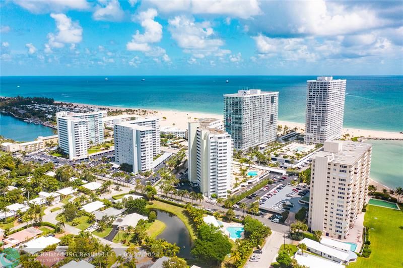 Aerial View of Atlantic Towers and Luxurious Surroundings neighborhood