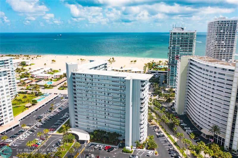 Aerial View of Atlantic Towers and Luxurious Surroundings neighborhood